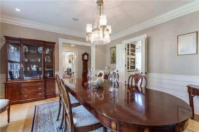 2394 Montview NW Drive, Atlanta, GA 30305