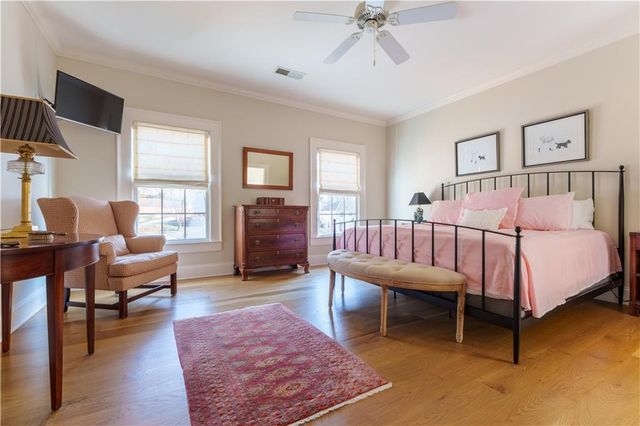 2394 Montview NW Drive, Atlanta, GA 30305