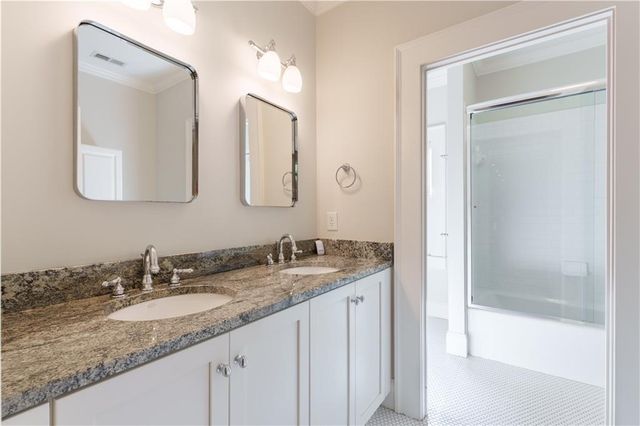 2394 Montview NW Drive, Atlanta, GA 30305