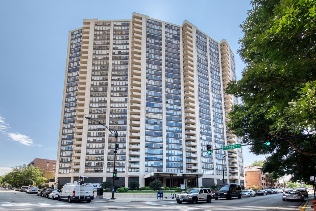 3930 N Pine Grove Avenue 2710, Chicago, IL 60613 — exterior