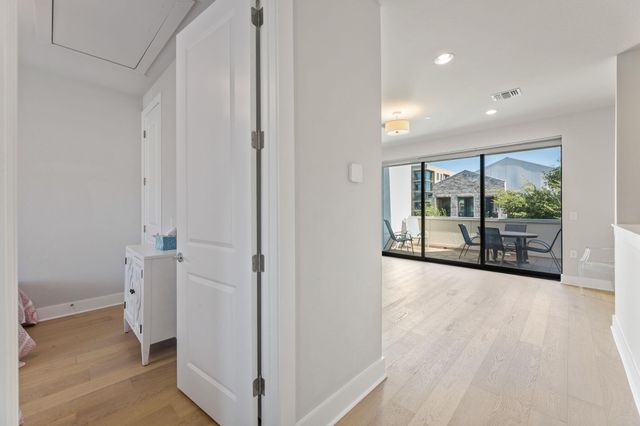 1301 Town Creek DR 2, Austin, TX 78741