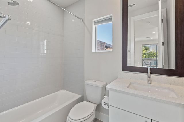 1301 Town Creek DR 2, Austin, TX 78741