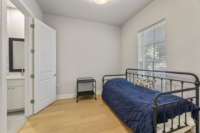 1301 Town Creek DR 2, Austin, TX 78741