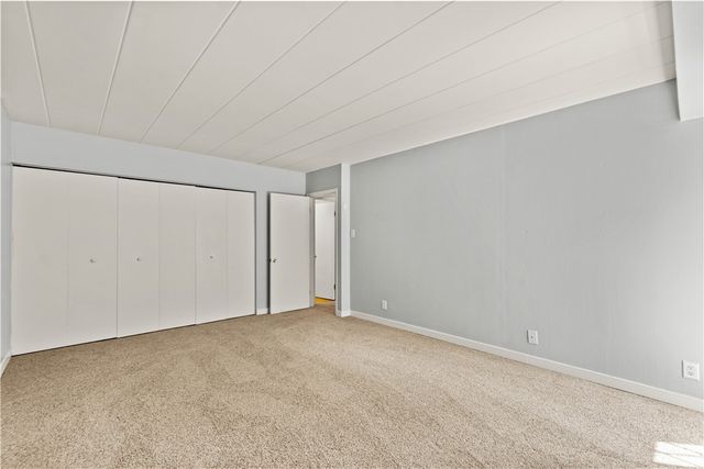 55 Highland Rd 205, Bethel Park, PA 15102