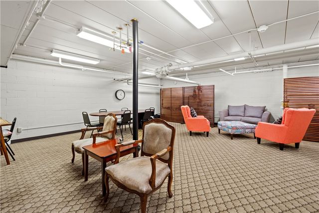 55 Highland Rd 205, Bethel Park, PA 15102