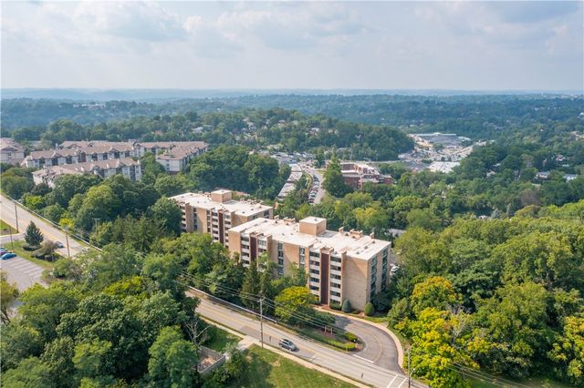 55 Highland Rd 205, Bethel Park, PA 15102