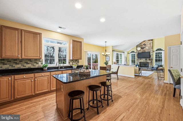 32 WOODSVIEW DR, Garnet Valley, PA 19060