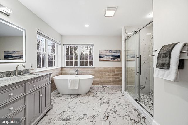 32 WOODSVIEW DR, Garnet Valley, PA 19060