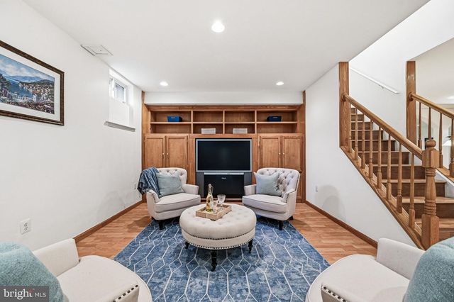 32 WOODSVIEW DR, Garnet Valley, PA 19060