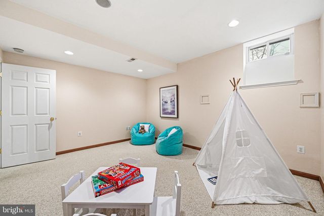 32 WOODSVIEW DR, Garnet Valley, PA 19060