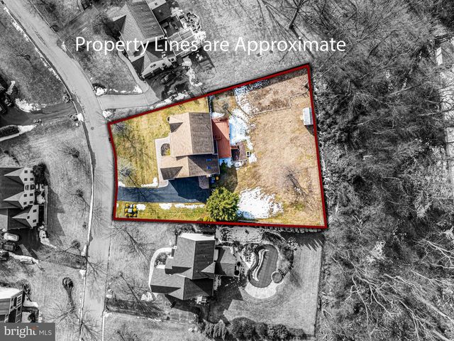 32 WOODSVIEW DR, Garnet Valley, PA 19060