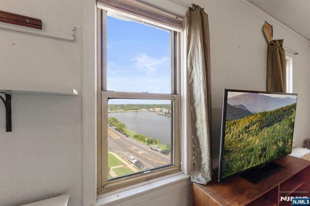 400 Deal Lake Drive 7H & 7G, Asbury Park, NJ 07712