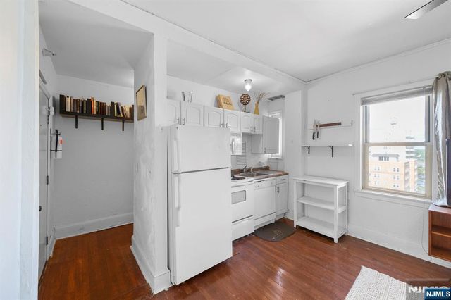 400 Deal Lake Drive 7H & 7G, Asbury Park, NJ 07712