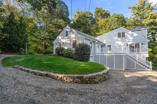 19 Warren Lane, Weston, MA 02493