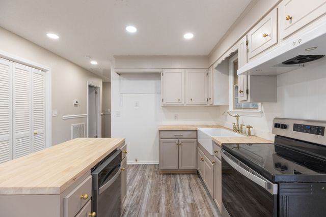 2016 Jack Teasley Rd, Pleasant View, TN 37146