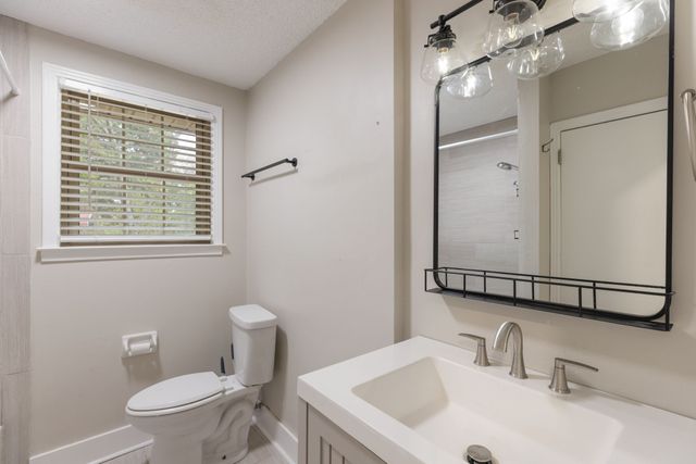2016 Jack Teasley Rd, Pleasant View, TN 37146