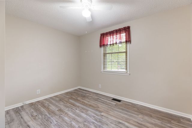 2016 Jack Teasley Rd, Pleasant View, TN 37146