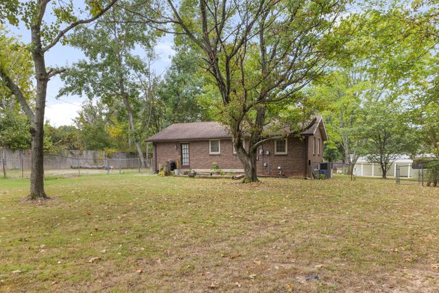 2016 Jack Teasley Rd, Pleasant View, TN 37146