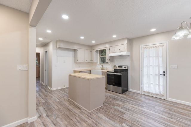 2016 Jack Teasley Rd, Pleasant View, TN 37146