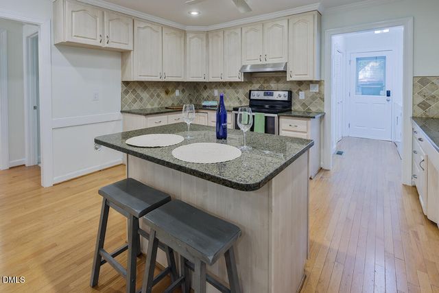 6512 Bakersfield Drive, Raleigh, NC 27606