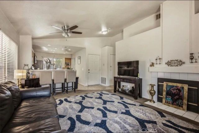 1305 Abbey Pines, Perris, CA 92571