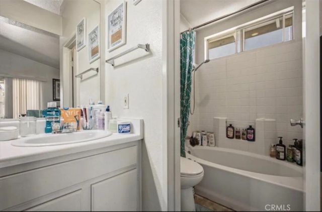 1305 Abbey Pines, Perris, CA 92571