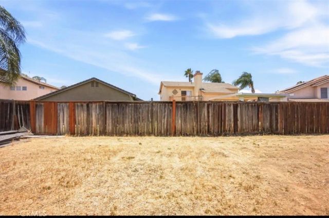 1305 Abbey Pines, Perris, CA 92571