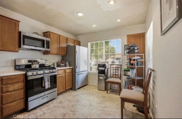 1305 Abbey Pines, Perris, CA 92571