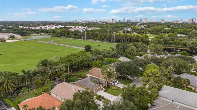 6477 Autumn Woods BLVD, Naples, FL 34109