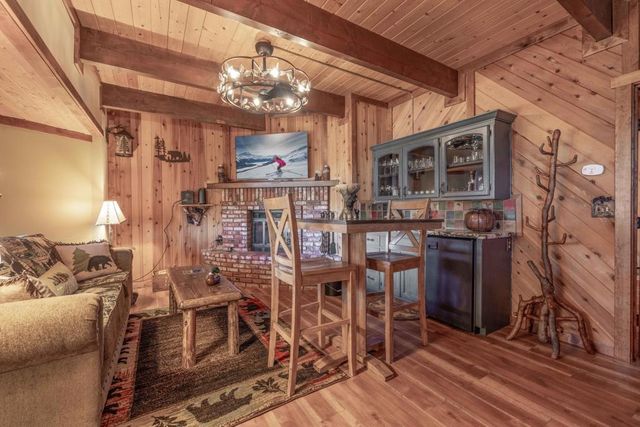 1439 Klamath Road, Big Bear, CA 92314