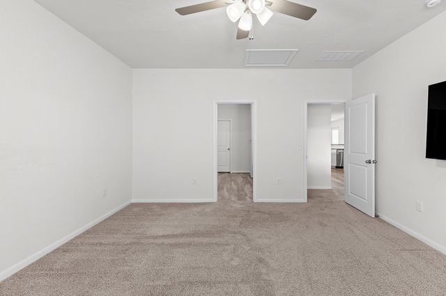 201 Eagle Lake DR, Hutto, TX 78634