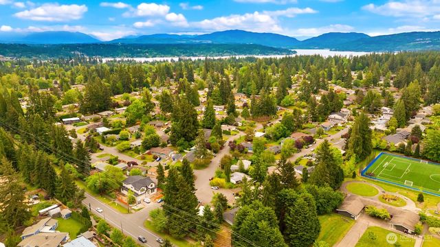 2329 167th Avenue NE, Bellevue, WA 98008