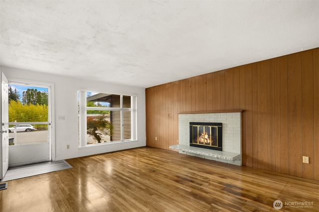 2329 167th Avenue NE, Bellevue, WA 98008