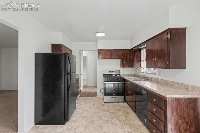 27 McBurney Boulevard, Colorado Springs, CO 80911