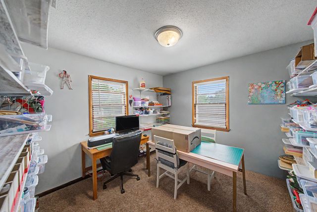 3923 Richmond Avenue, Des Moines, IA 50317