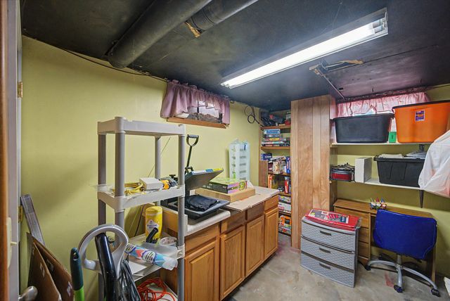 3923 Richmond Avenue, Des Moines, IA 50317