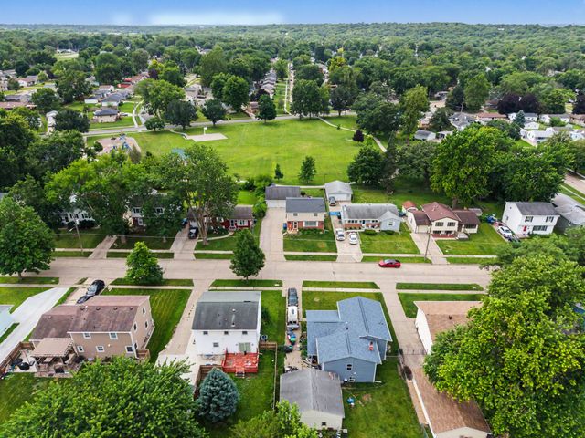 3923 Richmond Avenue, Des Moines, IA 50317
