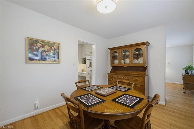 2743 Wildwood Court, Winston-salem, NC 27103