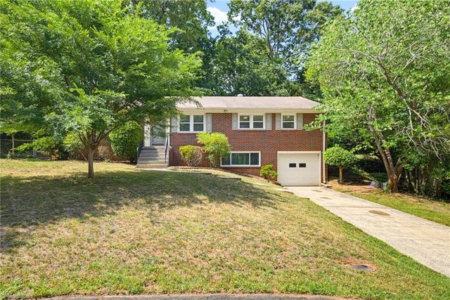 2743 Wildwood Court, Winston-salem, NC 27103