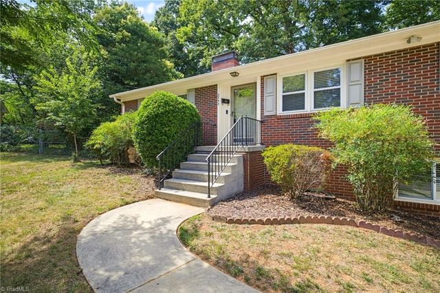 2743 Wildwood Court, Winston-salem, NC 27103