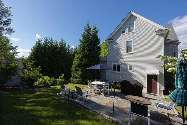 34 Morsemere Place, Yonkers, NY 10701