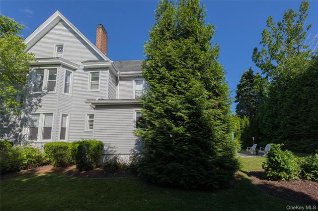 34 Morsemere Place, Yonkers, NY 10701