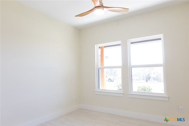 1105 W 1st Street, Lampasas, TX 76550