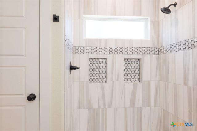 1105 W 1st Street, Lampasas, TX 76550