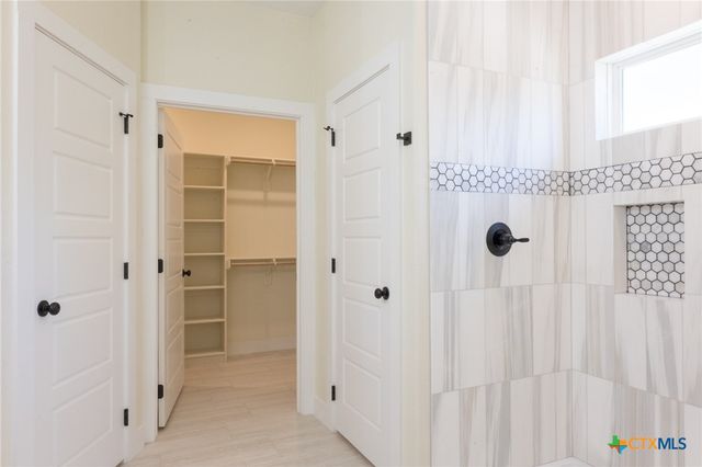 1105 W 1st Street, Lampasas, TX 76550