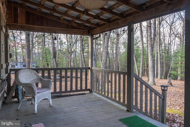 800 COVE MOUNTAIN RD, Mathias, WV 26812