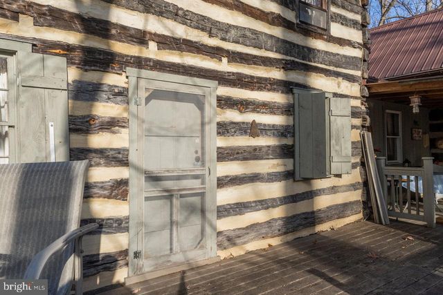 800 COVE MOUNTAIN RD, Mathias, WV 26812