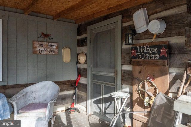 800 COVE MOUNTAIN RD, Mathias, WV 26812