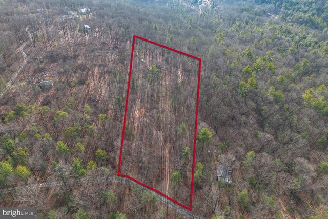 800 COVE MOUNTAIN RD, Mathias, WV 26812