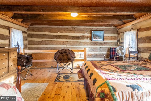 800 COVE MOUNTAIN RD, Mathias, WV 26812